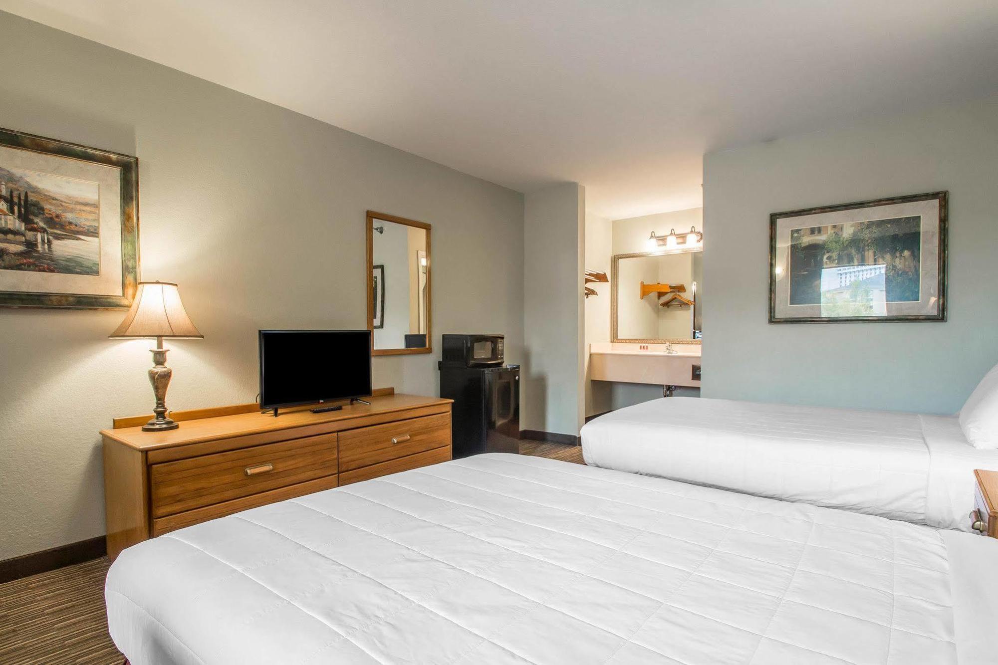 Baymont By Wyndham Branson Thousand Hills Экстерьер фото